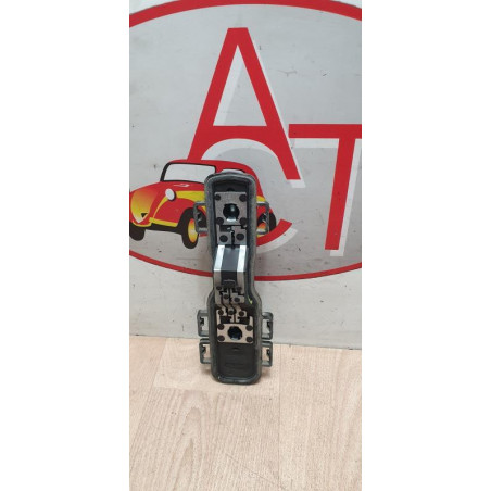 Platine feu arriere droit NISSAN PRIMERA 3 BREAK d’occasion