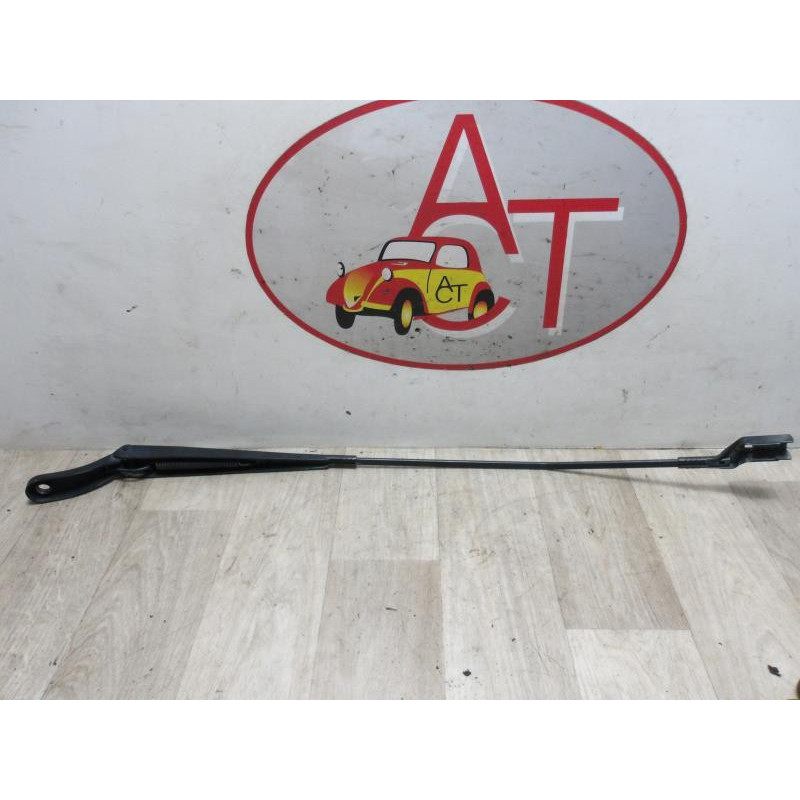 Bras essuie glace avant droit PEUGEOT 208 1 PHASE 1 d’occasion