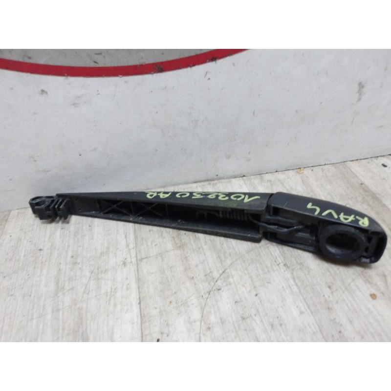 Bras essuie glace arriere TOYOTA RAV4 3 PHASE 1 d’occasion