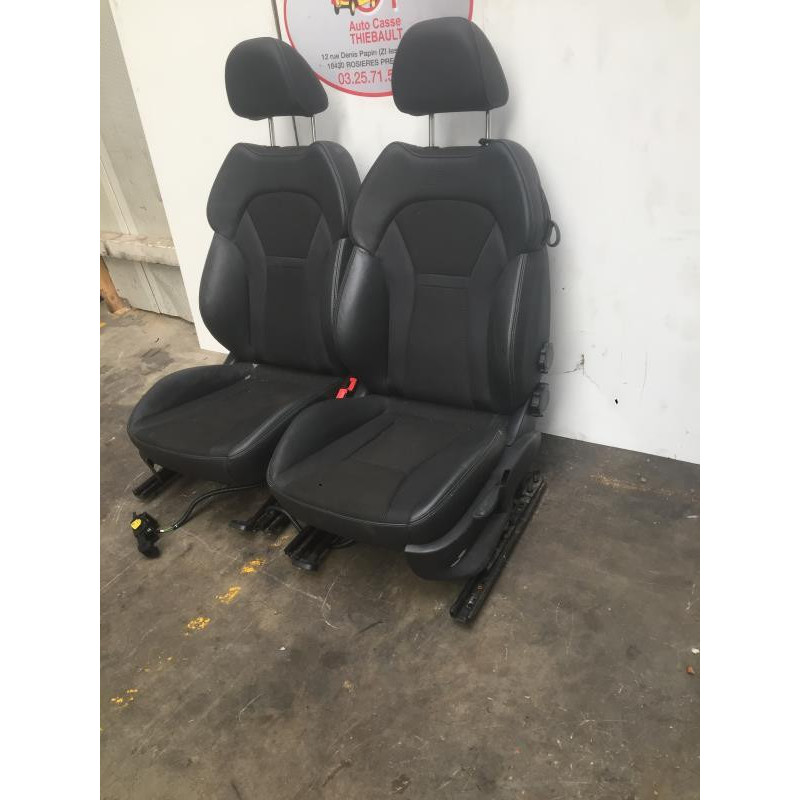 Interieur complet AUDI A1 1 PHASE 1 d’occasion