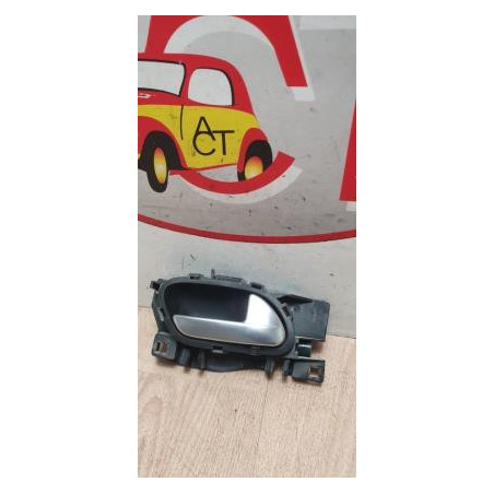 Poignee interieur arriere droit PEUGEOT 208 1 PHASE 1 d’occasion