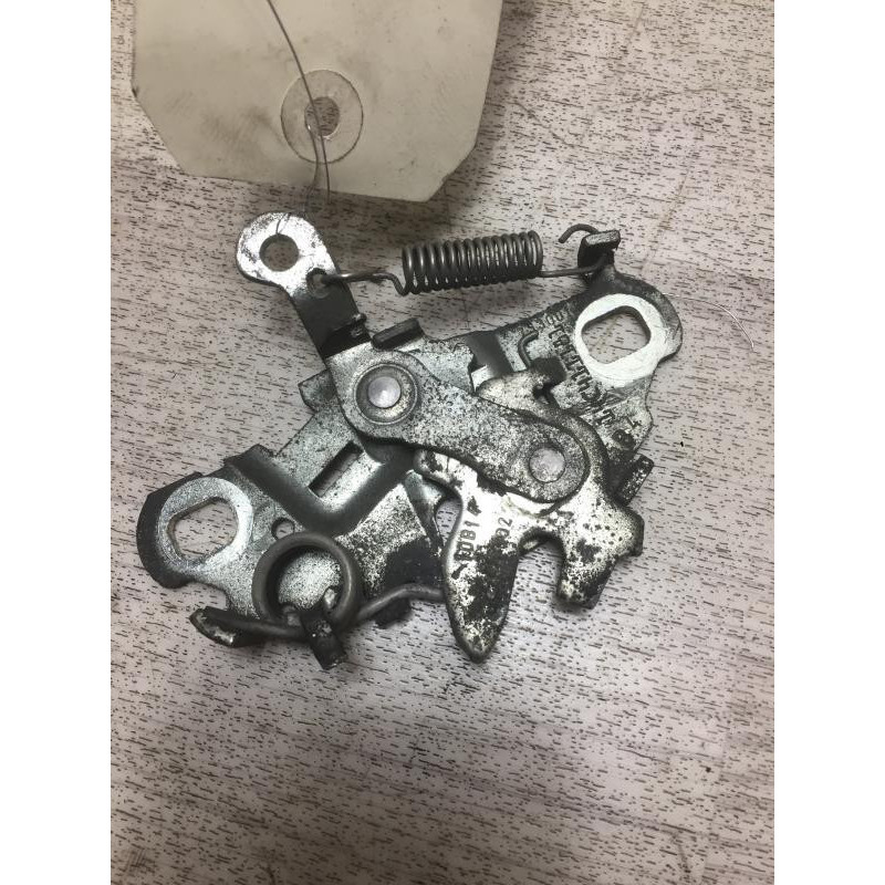 Serrure de capot PEUGEOT 208 1 PHASE 1 d’occasion