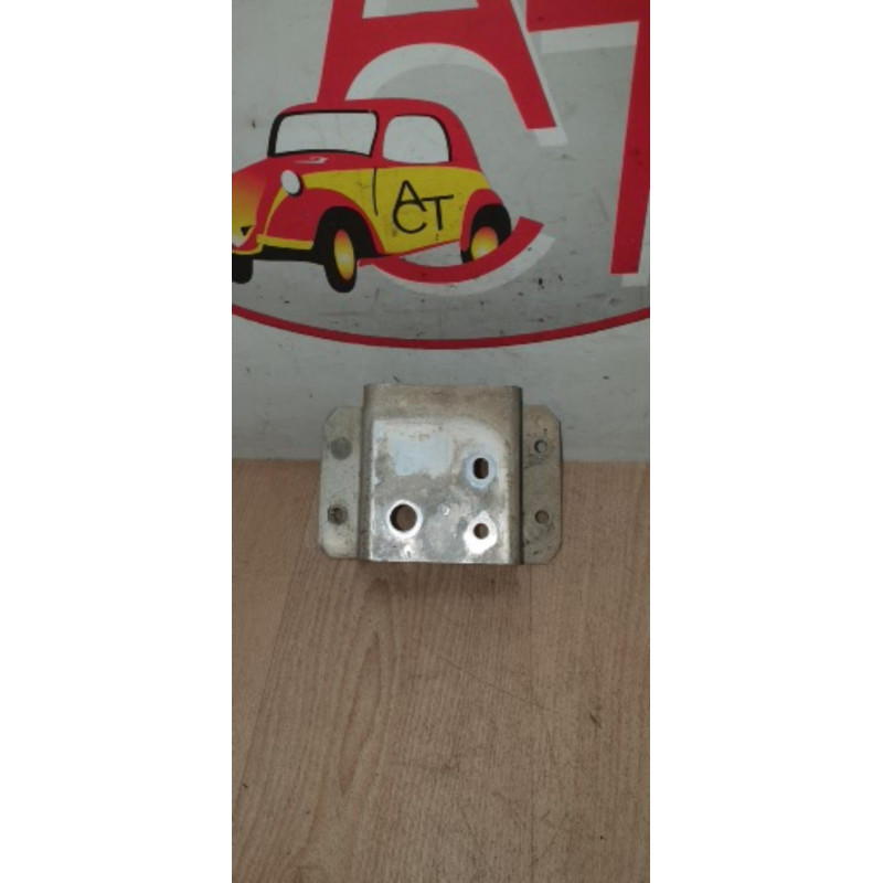 Renfort pare choc arriere (traverse) TOYOTA RAV4 3 PHASE 1 d’occasion