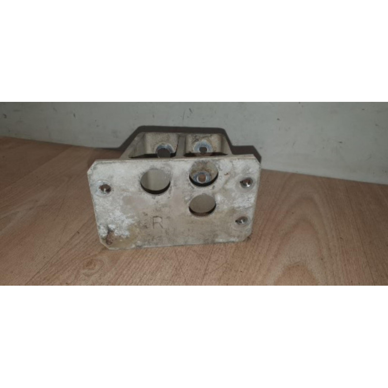 Renfort pare choc arriere (traverse) TOYOTA RAV4 3 PHASE 1 d’occasion