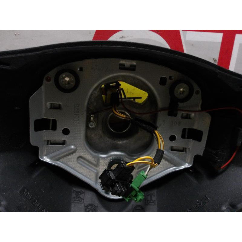 Volant BMW SERIE 1 E87 PHASE 1 d’occasion