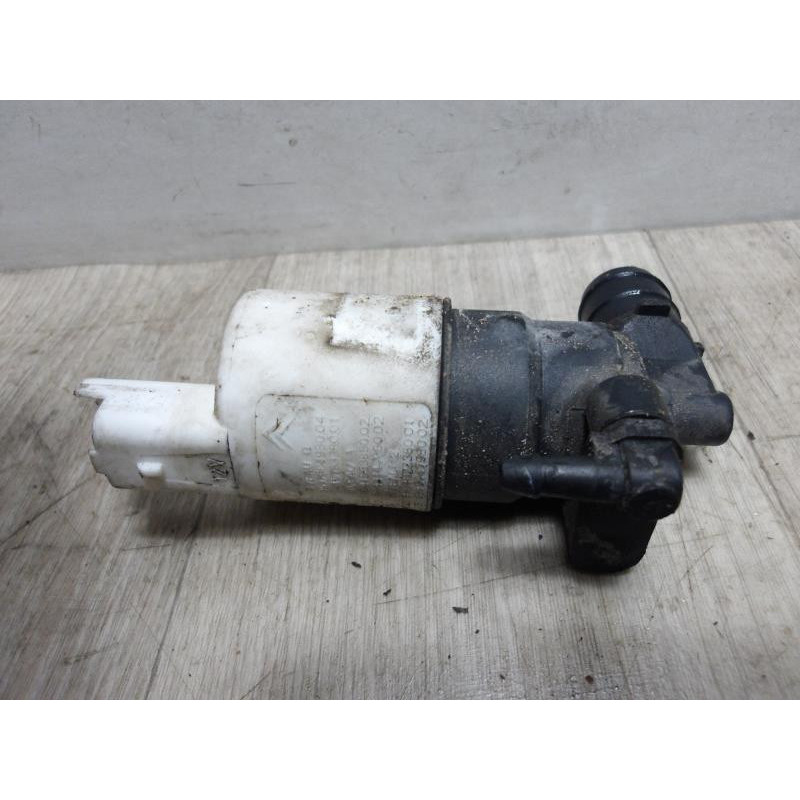 Pompe lave glace avant PEUGEOT 308 1 PHASE 1 CABRIOLET d’occasion
