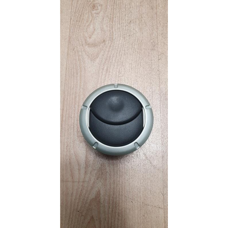 Aerateur tableau de bord avant gauche DACIA LOGAN MCV 1 PHASE 2 BREAK d’occasion