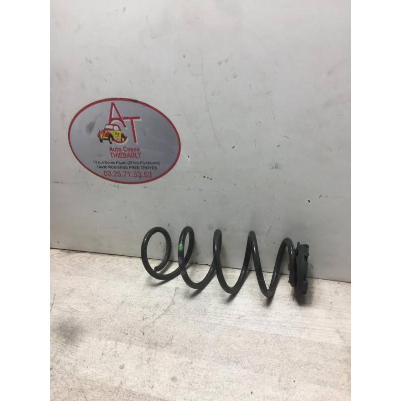 Ressort de suspension arriere droit RENAULT CLIO 5 d’occasion