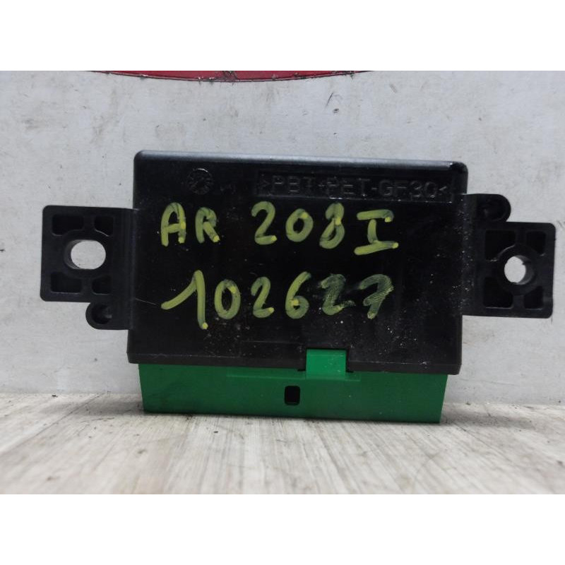 Boitier d'aide au stationnement PEUGEOT 208 1 PHASE 1 d’occasion