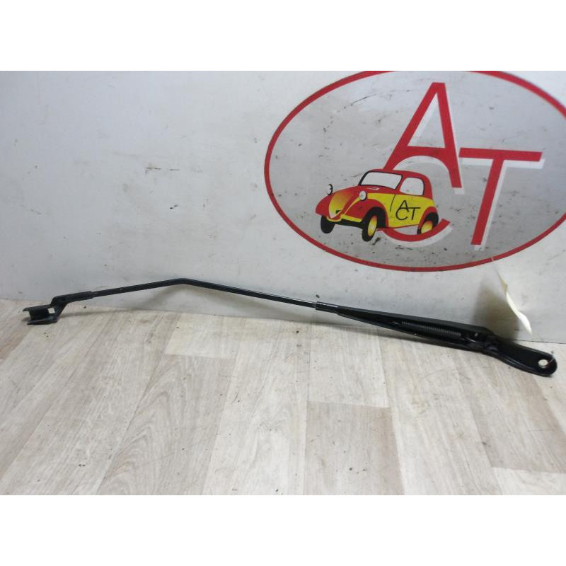 Bras essuie glace avant droit PEUGEOT 208 1 PHASE 1 d’occasion