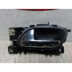 Poignee interieur avant gauche RENAULT CLIO 3 PHASE 2 d’occasion