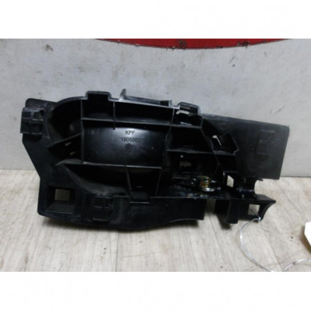 Poignee interieur avant gauche RENAULT CLIO 3 PHASE 2 d’occasion
