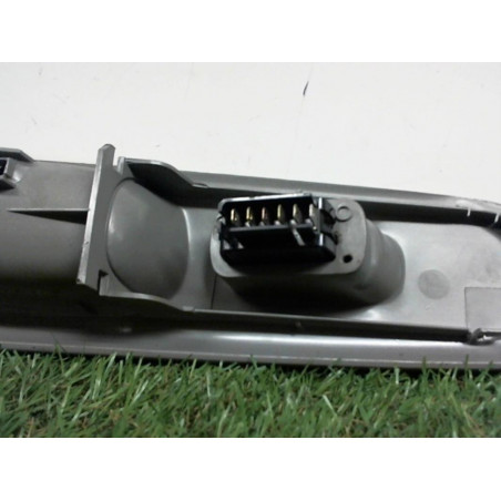 Interrupteur de leve vitre avant droit RENAULT TWINGO I PHASE 3 d’occasion