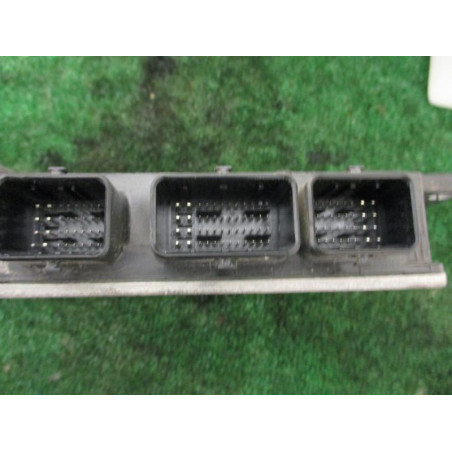 Calculateur moteur RENAULT CLIO III PHASE 1 d’occasion