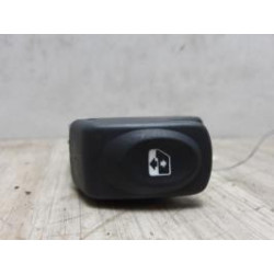 Interrupteur de leve vitre avant gauche DACIA DUSTER 1 PHASE 1 d’occasion
