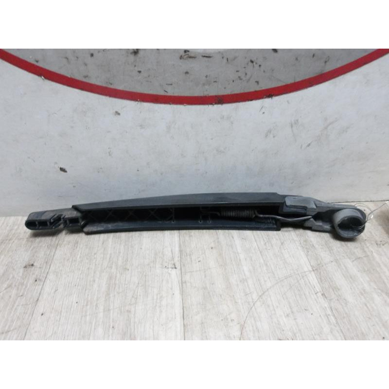 Bras essuie glace arriere DACIA DUSTER 1 PHASE 1 d’occasion