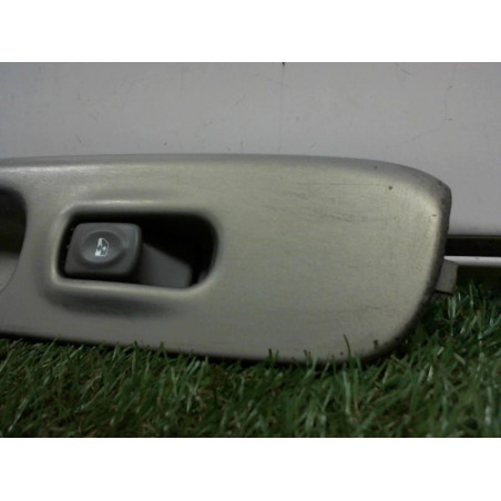 Interrupteur de leve vitre avant droit RENAULT TWINGO I PHASE 3 d’occasion