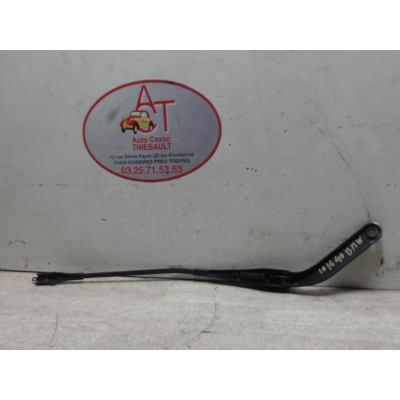 Bras essuie glace avant droit BMW SERIE 1 E87 PHASE 1 d’occasion