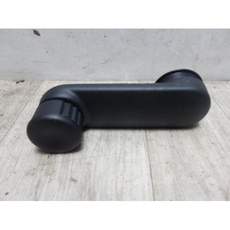 Manivelle de leve vitre DACIA DUSTER 1 PHASE 1 d’occasion