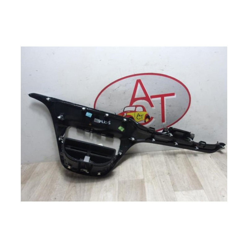 Facade autoradio PEUGEOT 208 1 PHASE 1 d’occasion