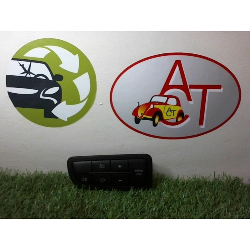 Bouton/Interrupteur FIAT PUNTO III GRANDE PUNTO d’occasion
