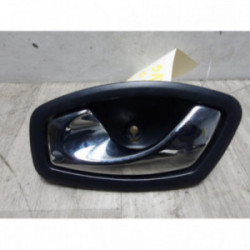 Poignee interieur avant gauche RENAULT CLIO 4 PHASE 1 d’occasion