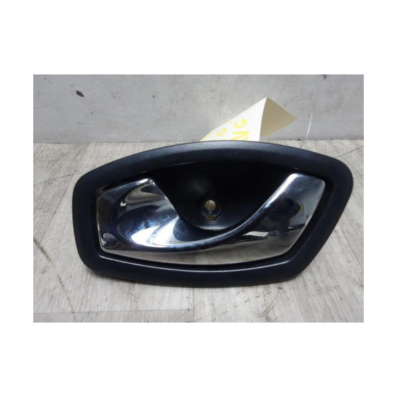 Poignee interieur avant gauche RENAULT CLIO 4 PHASE 1 d’occasion