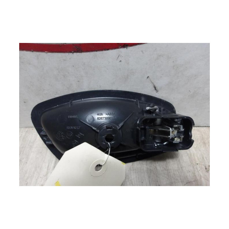 Poignee interieur avant gauche RENAULT CLIO 4 PHASE 1 d’occasion