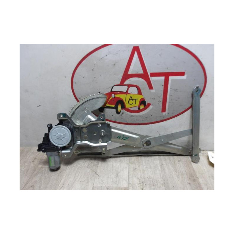 Leve vitre electrique avant gauche SUZUKI ALTO 3 d’occasion
