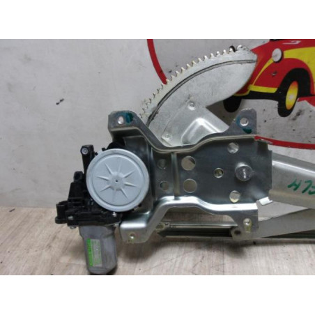Leve vitre electrique avant gauche SUZUKI ALTO 3 d’occasion