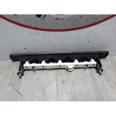Feu arriere stop central SUZUKI SX4 1 d’occasion
