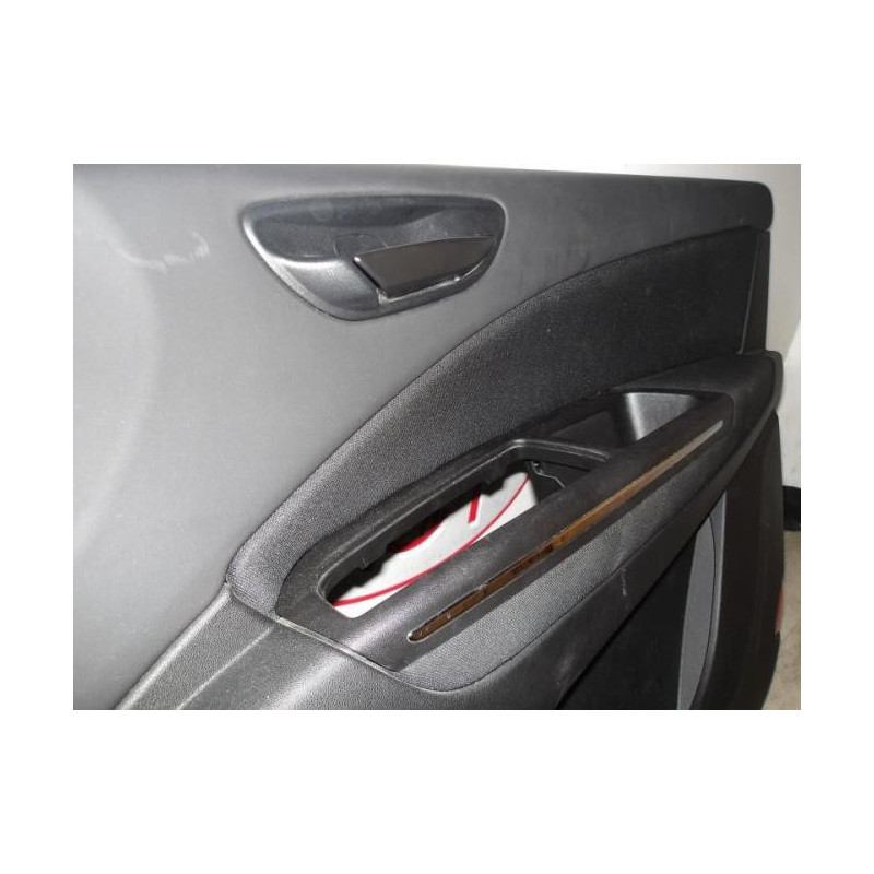 Panneau de porte avant droit FIAT BRAVO 2 d’occasion