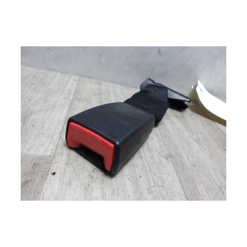 Attache ceinture arriere droit FIAT BRAVO 2 d’occasion