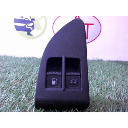 Bouton/Interrupteur VOLKSWAGEN PASSAT V (3B3) d’occasion