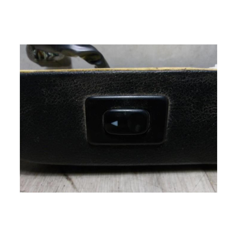 Garniture porte avant droite HYUNDAI GALLOPER d’occasion