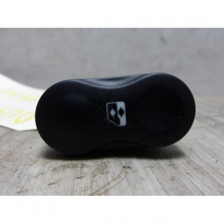 Interrupteur de leve vitre avant gauche DACIA DUSTER 1 PHASE 1 d’occasion