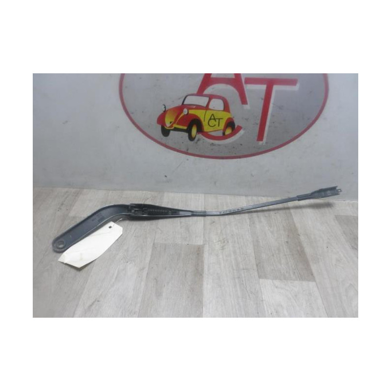 Bras essuie glace avant droit BMW SERIE 1 E87 PHASE 2 d’occasion