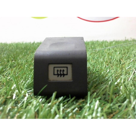 Commande degivrage lunette arriere RENAULT SUPER 5 d’occasion