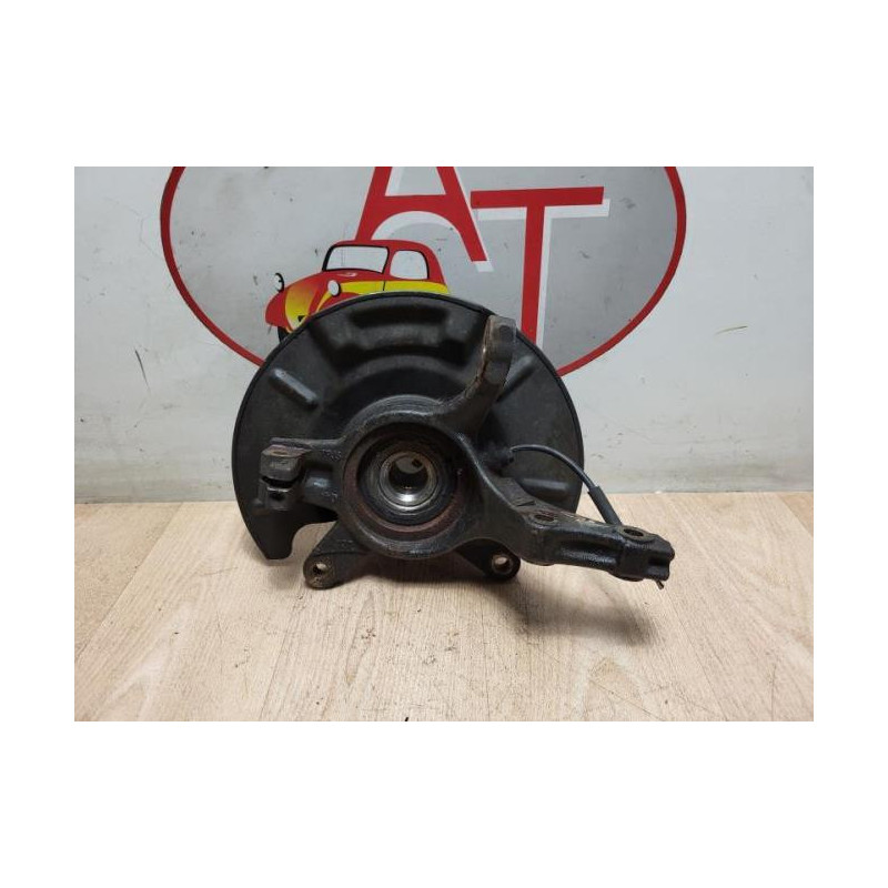 Fusee avant gauche SUZUKI SX4 1 d’occasion