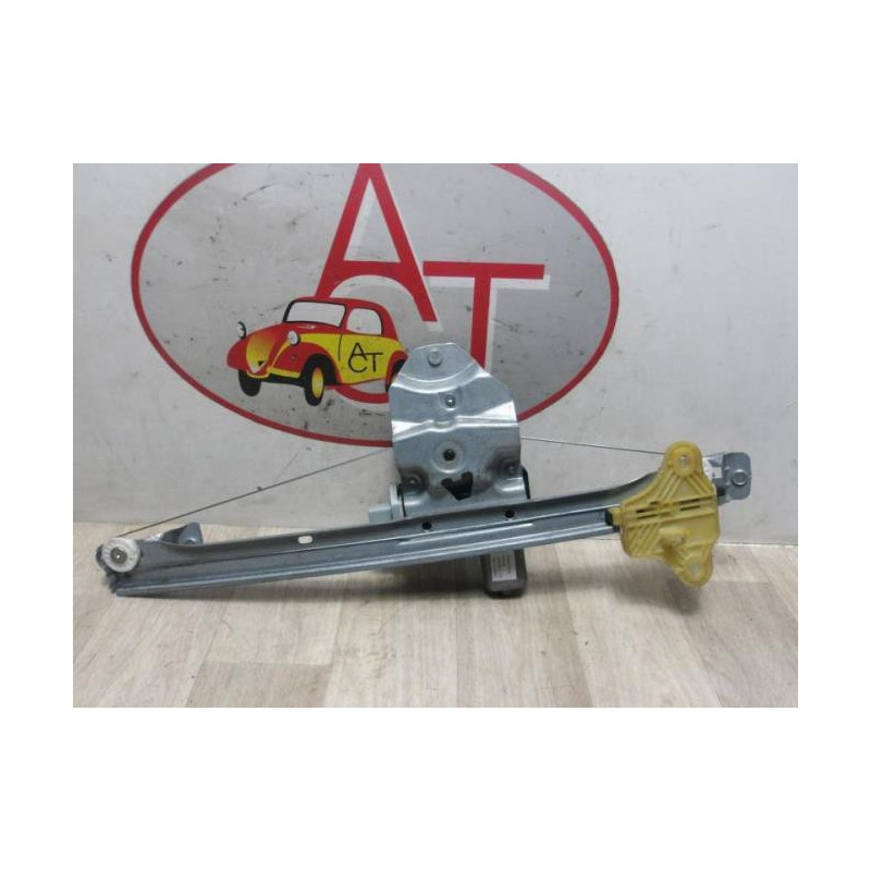 Leve vitre electrique avant gauche RENAULT CLIO 4 PHASE 1 d’occasion