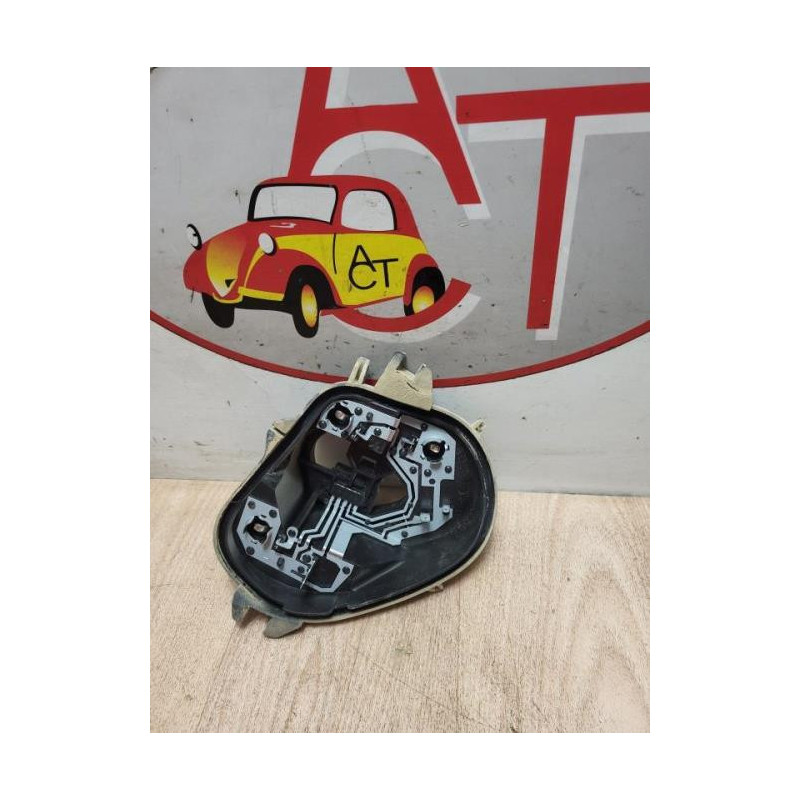 Platine feu arriere gauche PEUGEOT 208 1 PHASE 1 d’occasion