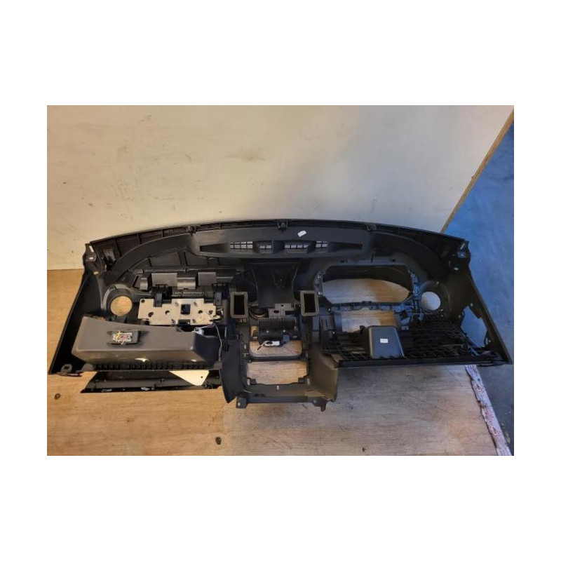 Tableau de bord DACIA DUSTER 1 PHASE 1 d’occasion
