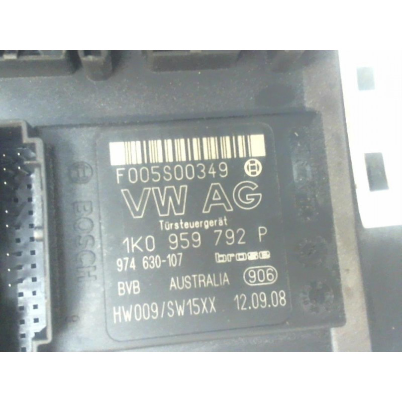 Leve vitre electrique avant droit VOLKSWAGEN PASSAT VI (3C2/362) d’occasion
