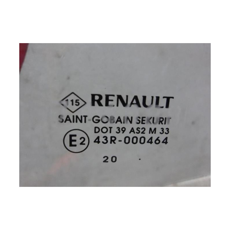 Vitre arriere droit RENAULT CLIO 5 d’occasion