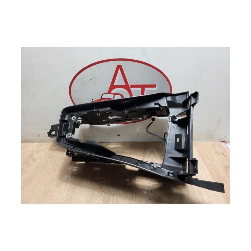 Console central (interieur plastique) RENAULT CLIO 5 d’occasion