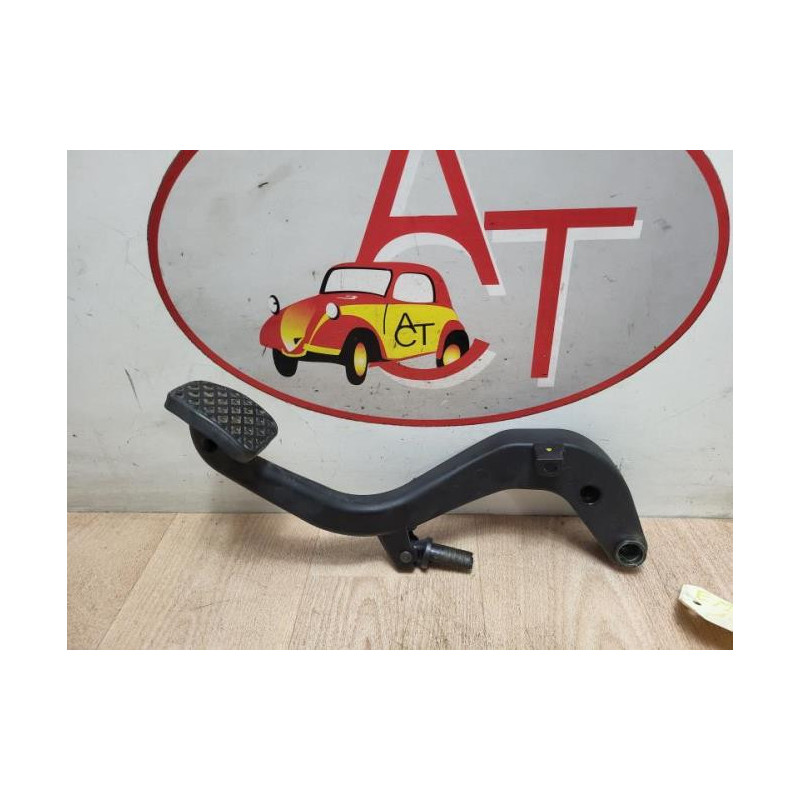 Pedalier d'embrayage BMW SERIE 1 E87 PHASE 2 d’occasion