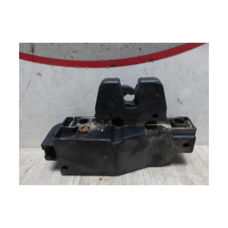 Serrure de hayon PEUGEOT 307 PHASE 2 BREAK d’occasion