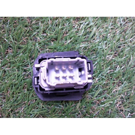 Interrupteur de leve vitre avant gauche RENAULT LAGUNA II ESTATE PHASE 1 d’occasion