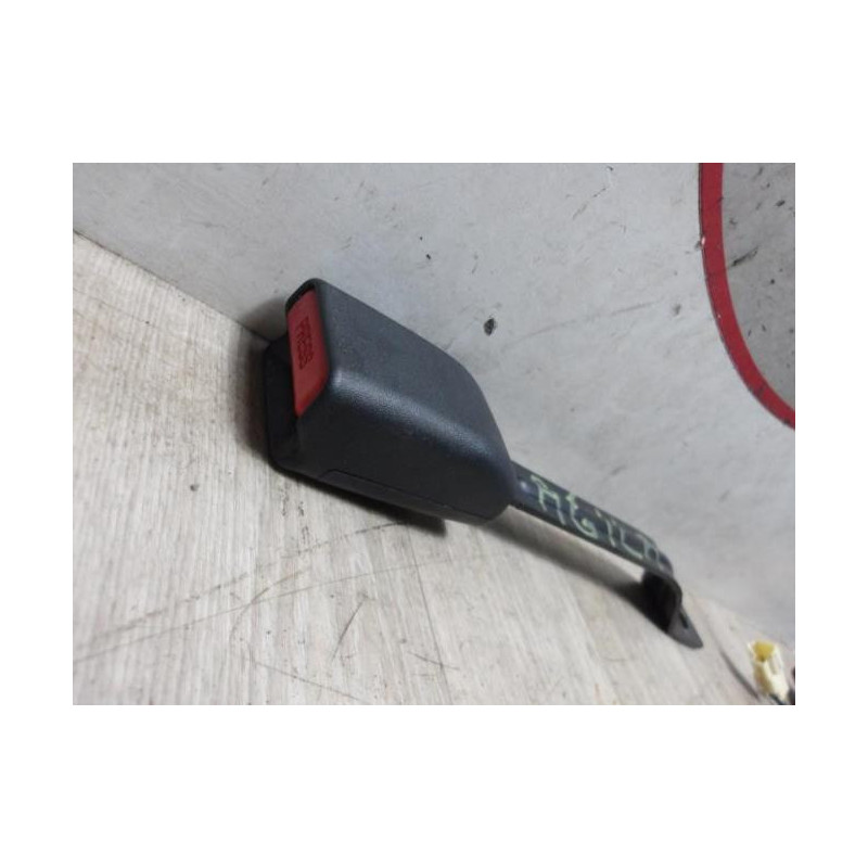 Attache ceinture avant droit OPEL AGILA B d’occasion