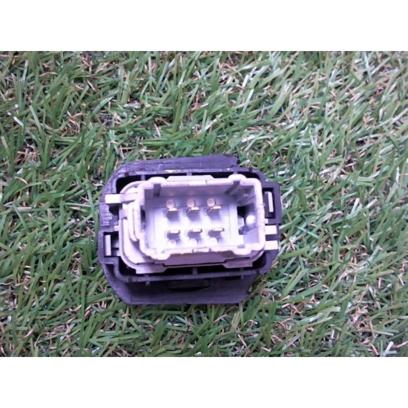 Interrupteur de leve vitre avant gauche RENAULT LAGUNA II ESTATE PHASE 1 d’occasion